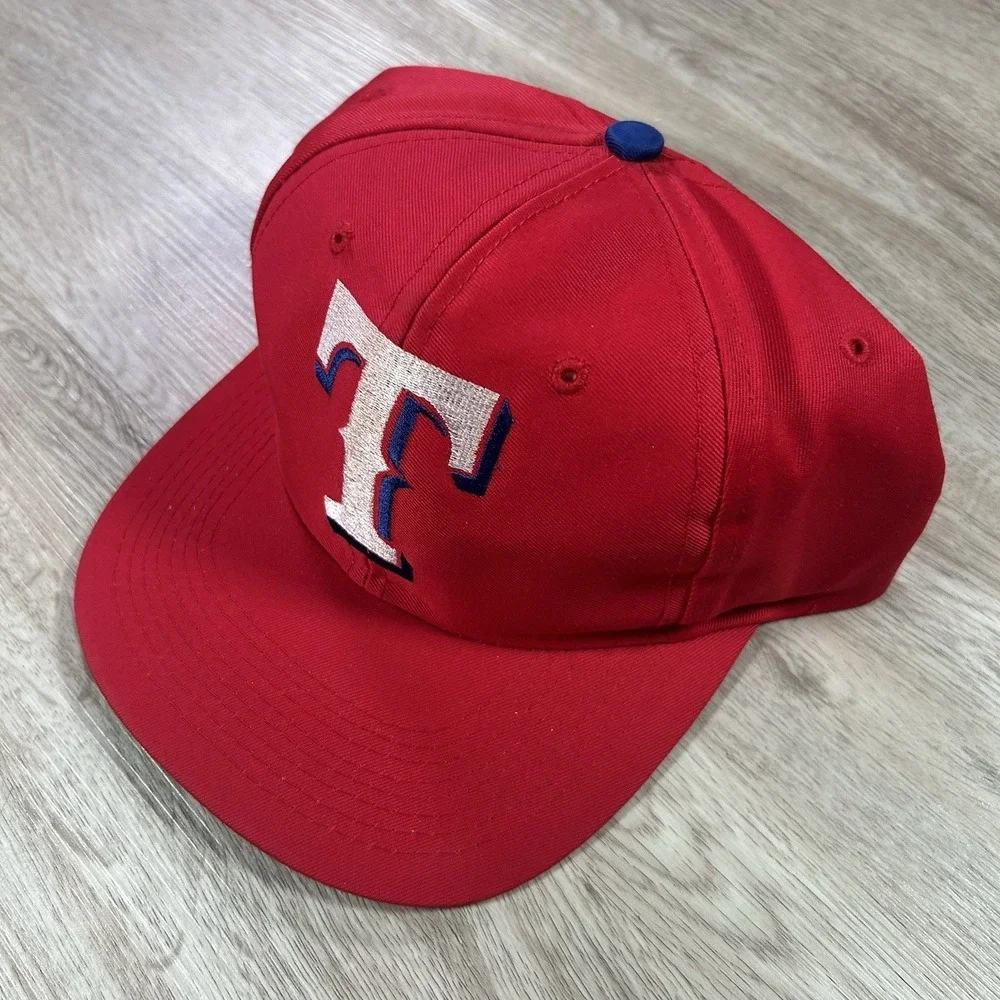 VTG Texas Rangers Snapback Hat MLB‎ Baseball Competitor Red Cap